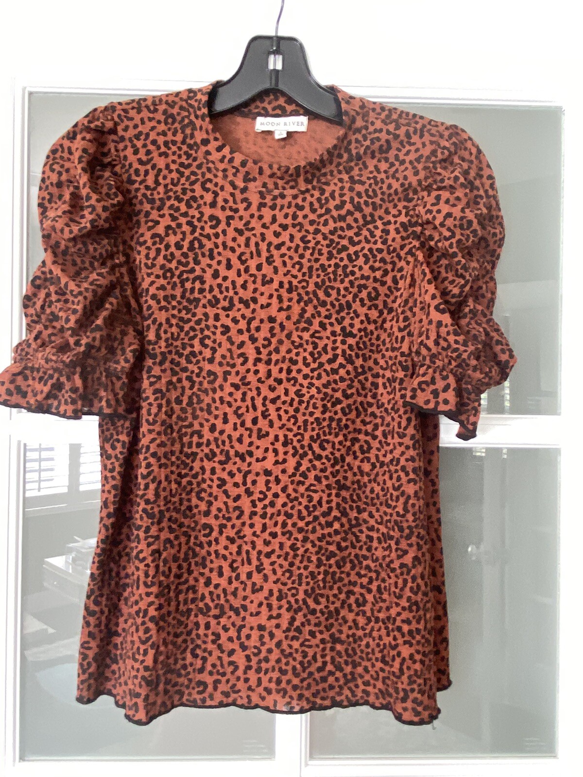 moon river ruched sleeve tee