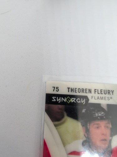 2021-22 Upper Deck Synergy - Legends Theoren Fleury #75 Red - Picture 7 of 10
