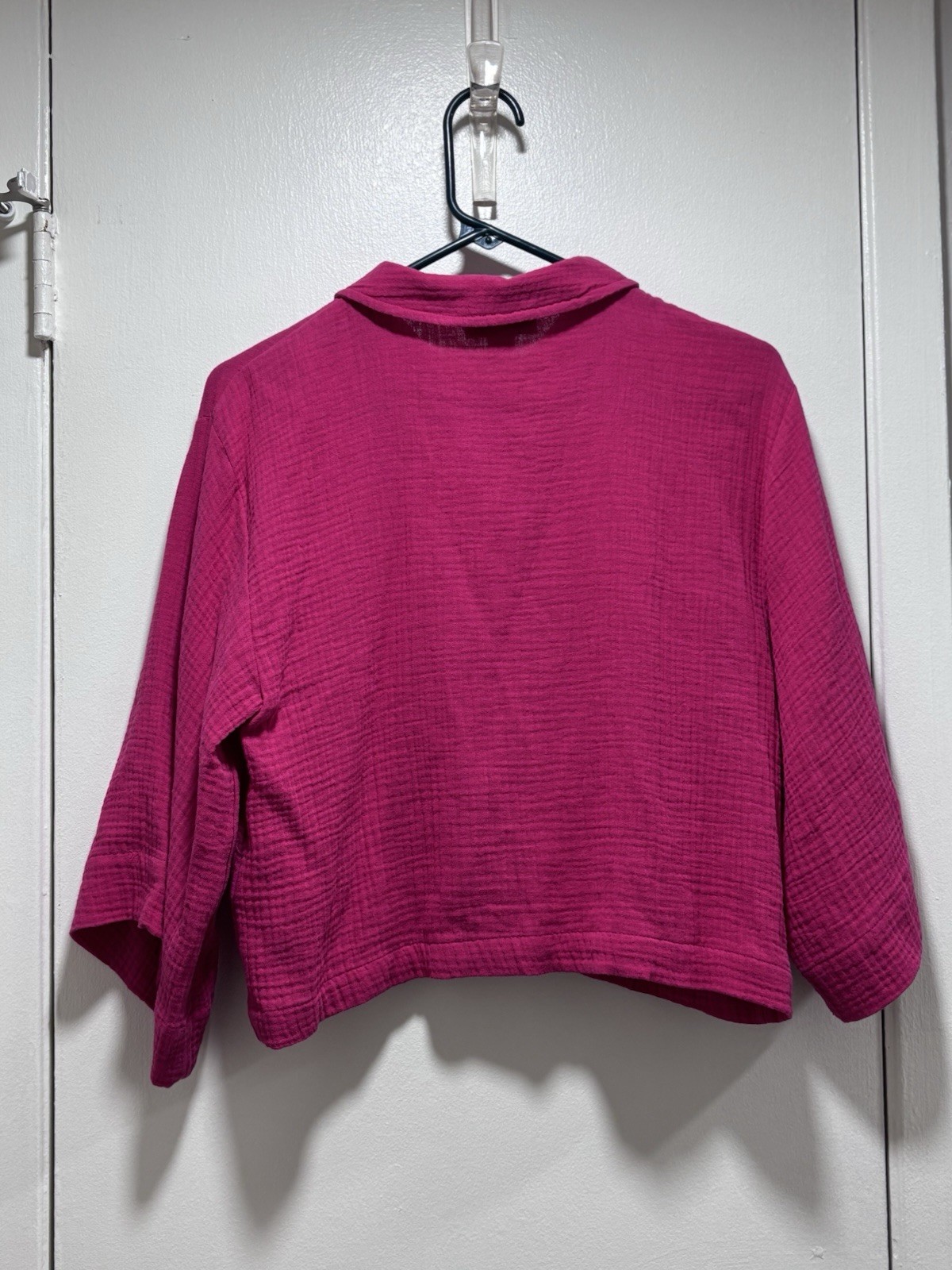 Calligraphie Fuchsia Button Down Cropped  Blouse … - image 4