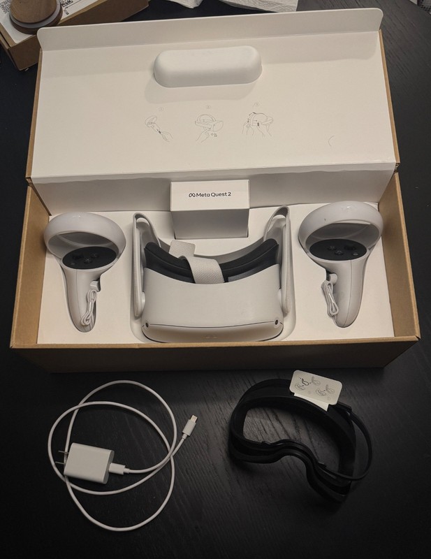 Meta Quest 2 128GB VR headset in excellent working condition.
