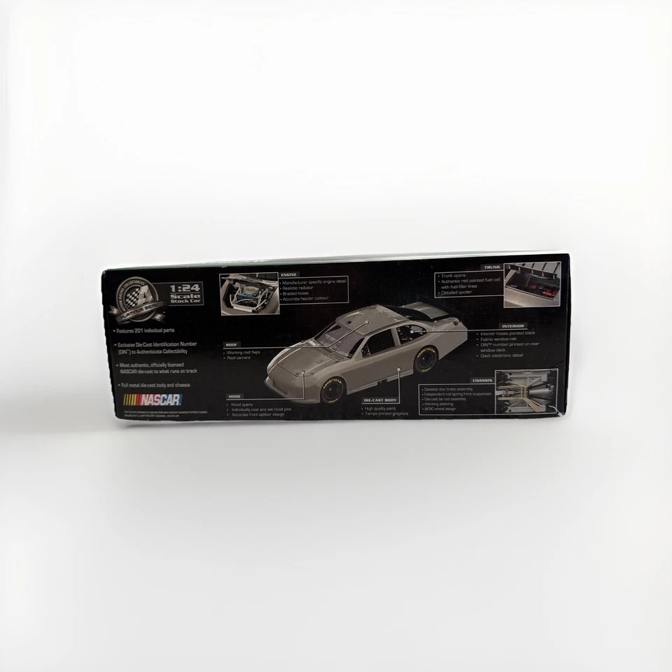 Carl Edwards 2011 Fusion #99 Subway edición limitada. Nunca abierto.  Foto 4 de 4