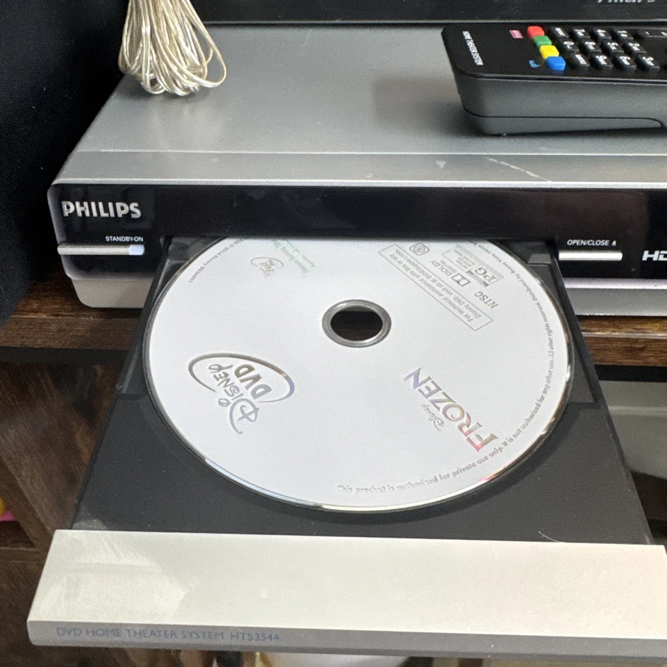 Philips HTS3544 5.1 Channel 1000W Home Theater System - 3 Speakers + Sub-woofer - Image 2 of 4