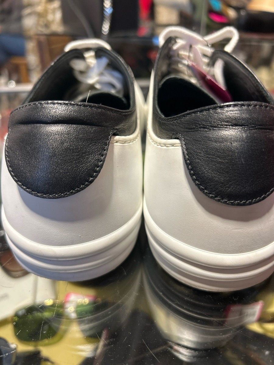 CHANEL Black & White Leather Size 39 sneaker Shoe | eBay