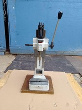Schmidt Hand Toggle Press