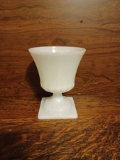 Vtg E.O. Brody Milk Glass Pedestal Planter Model MJ-44 Made In The USA No Chips!