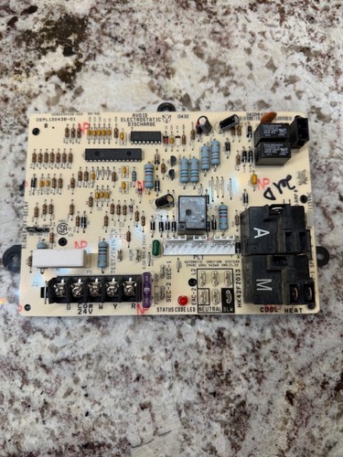 Carrier CEBD430438 Furnace Control Circuit Board CEPL130438 01 HK42FZ013 TESTED