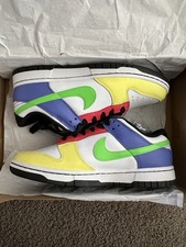 Nike wmns dunk low multicolor green strike 7....