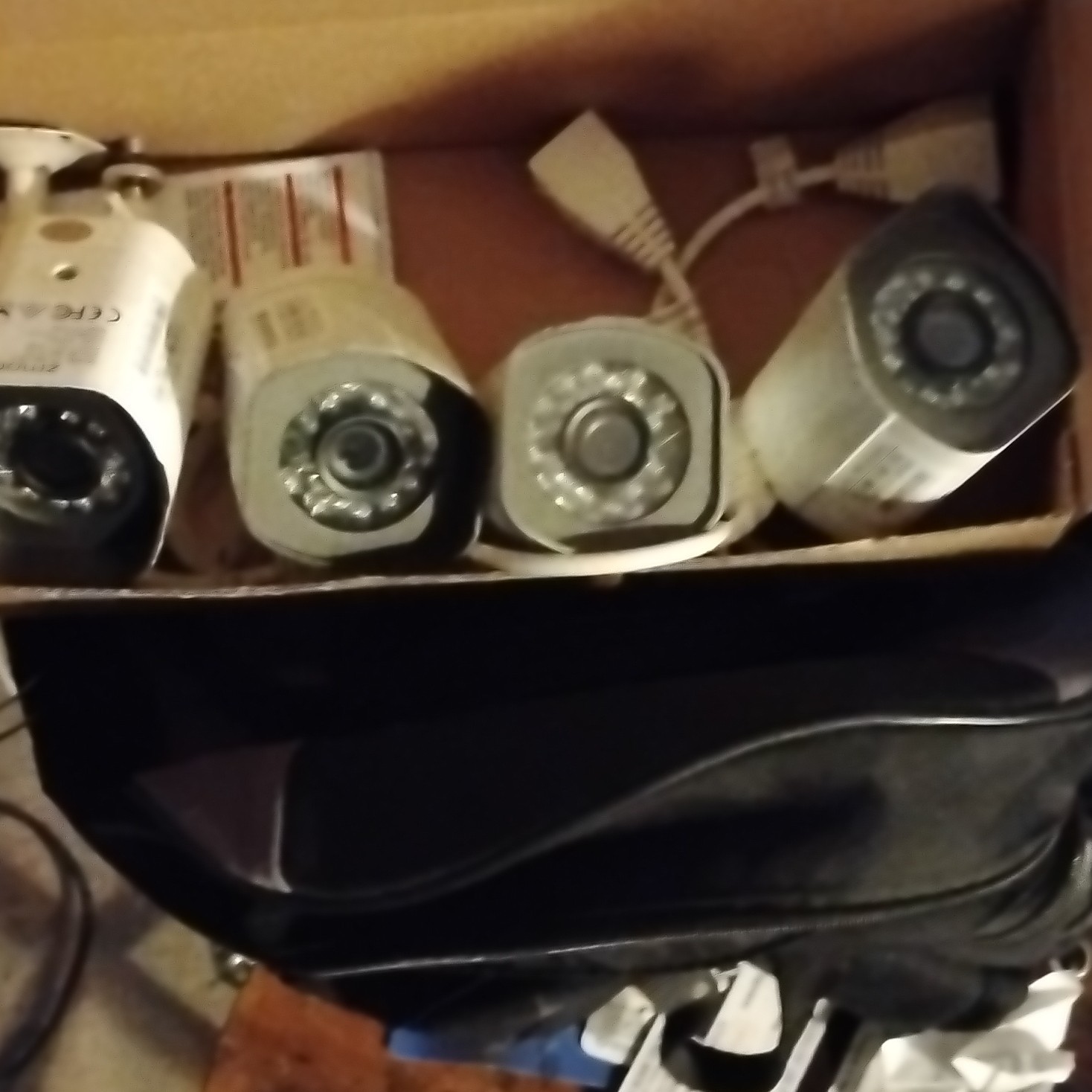 Night Owl & Zmodo Bullet Wired Analog Security Cameras DVR-V