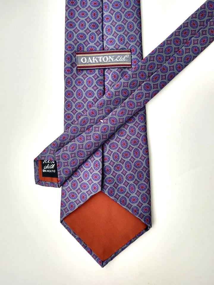 Corbata OAKTON LTD. Para Hombre 100% Seda EE. UU. "Limpia" Geométrica Gris/Multicolor Usada en Excelente Condición Corta Foto 3 de 4