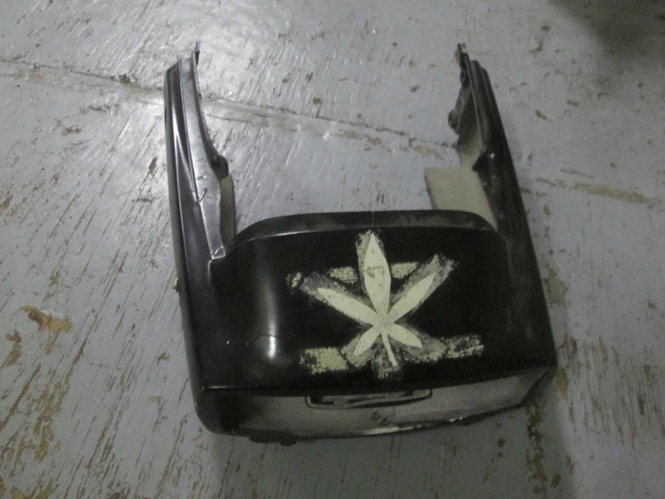 Kawasaki Ninja Ex500 1987 cubierta de asiento (ébano) 14024-5032-H8, dañada Foto 2 de 4