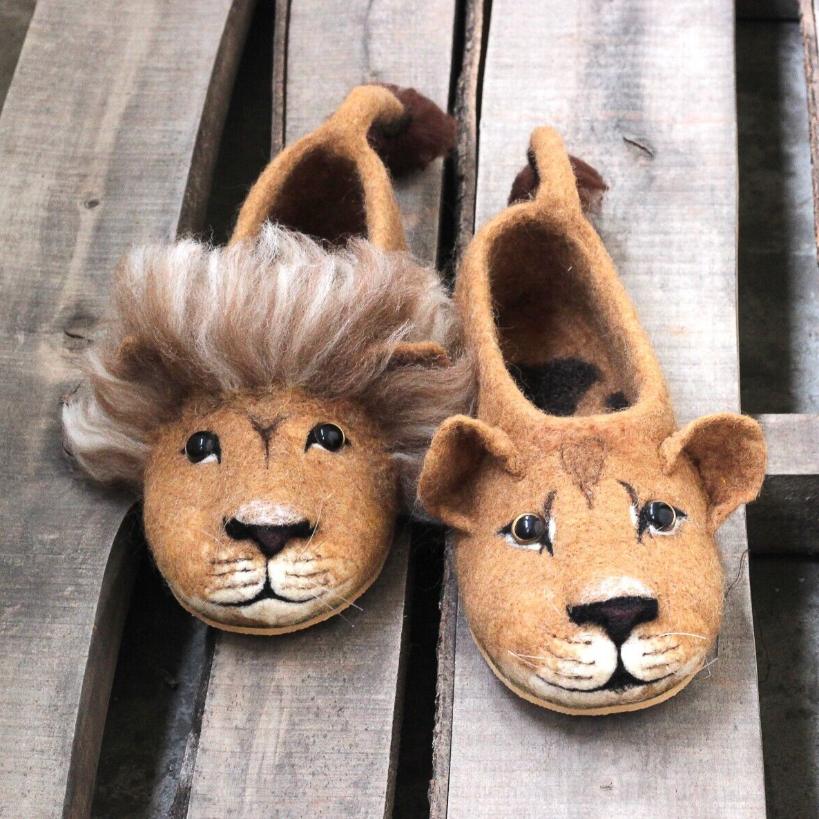 PANTOFOLA D’ORO Pantofole unisex fatte a mano leone e leonessa leoni in feltro di lana scarpe basse in feltro