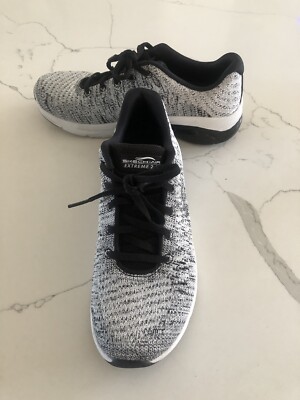 Skechers Women's Skech-Air Extreme 2.0 Wht/Blk Lace Up Sneakers Sz: 7.5 US