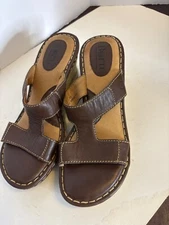NICE D O C brown leather strap sandals size 8 wedge shoes