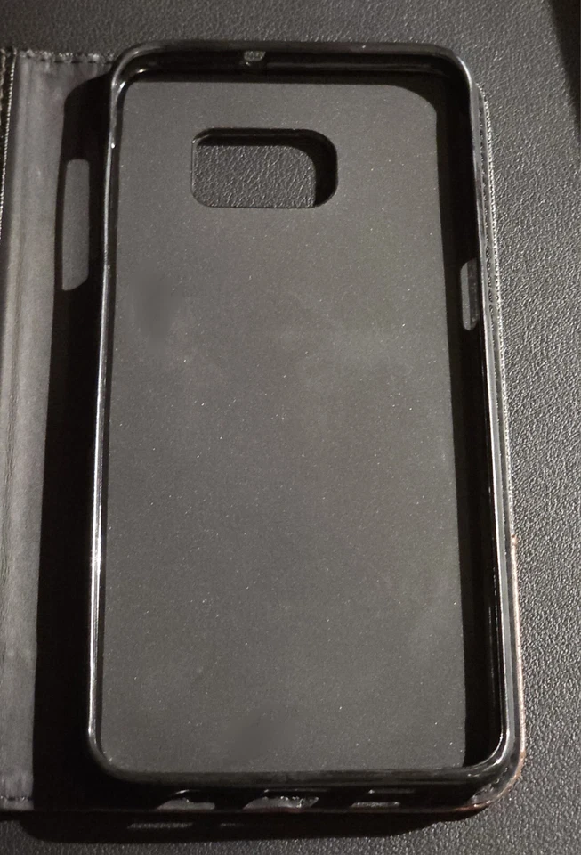 Capa carteira telefone Samsung Galaxy S6 fólio flip porta-cartão preta usada - Imagem 3 de 4