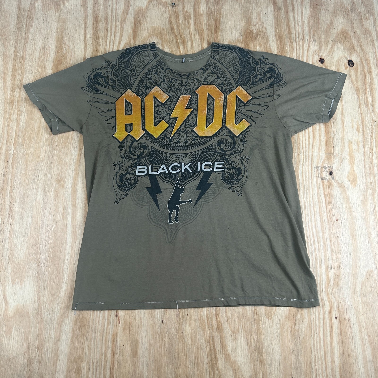 Vintage AC/DC Black Ice Rock Band Green Short Sleeve T-Shirt Size M