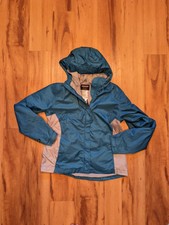 Stearns Womens Medium Rainjacket Windbreaker 100% Nylon Full Zip Hooded Teal Blu
