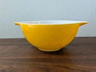Vintage Pyrex Yellow Sunflower Daisy #442 Cinderella Nesting Mixing Bowl 1 1/2qt
