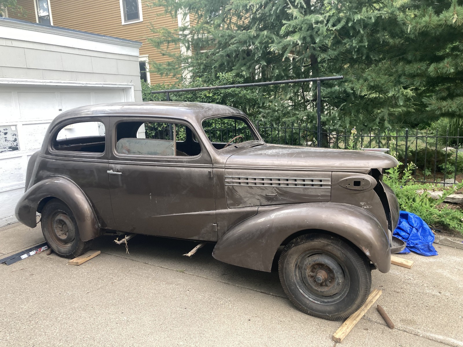 1938 Chevrolet DeLuxe for sale in Minneapolis Minnesota