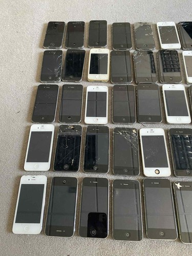 LOTTO LAVORO x45 telefoni Apple iPhone 4 4S SE BULK ingrosso difettosi/ricambi/riparazioni - Foto 3 di 6