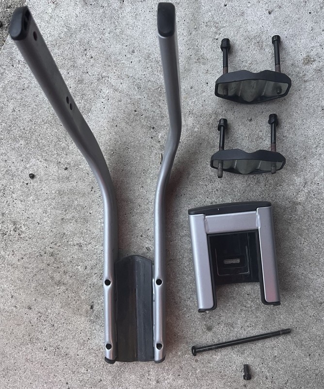 Yepp Maxi Frame  / Post Adapter