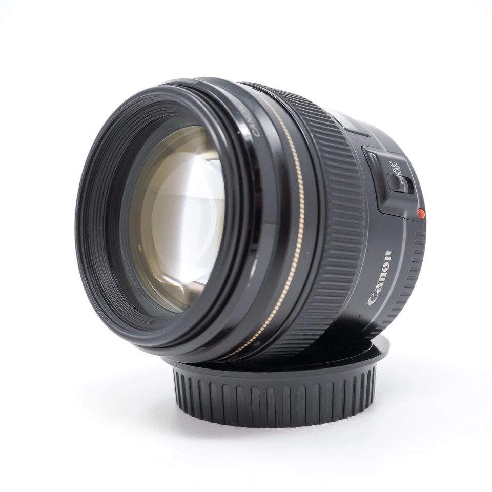 Canon EF 85mm f/1.8 USM Prime Lens - Very Good Condition - Image 2 of 4