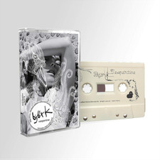 Bj rk Vespertine Cassette  UK IMPORT 