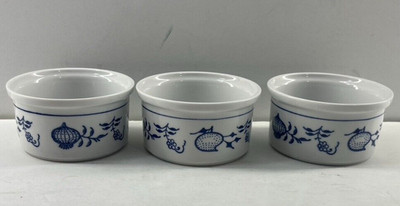 Kahla Ramekins Blue Onion German Democratic Republic Porcelain - Set of 3 