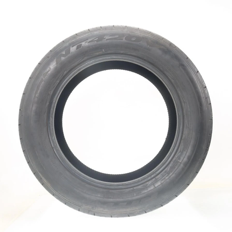 Nitto NT420V 120H - 10/32 conducido una vez 305/50R20 Foto 4 de 4