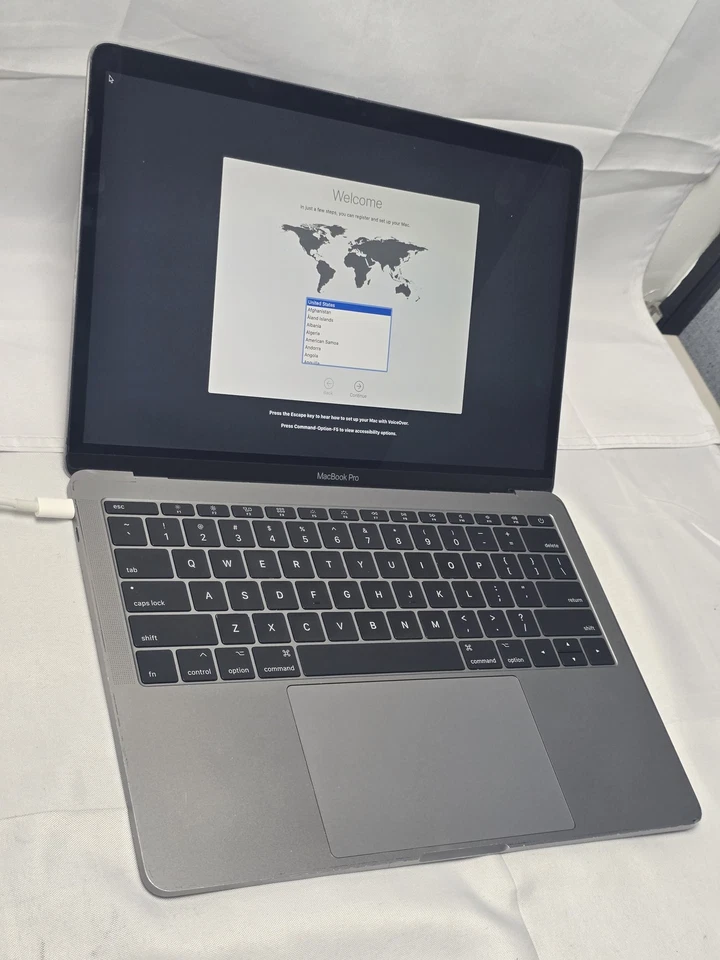 Apple MacBook Pro (L2016) "Core i5" 2,0 GHz 8 GB 256 GB SSD Foto 2 de 4