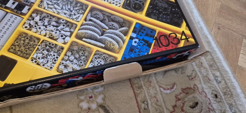 LEGO 1034 Teachers Resource Set, photo 2 of 5