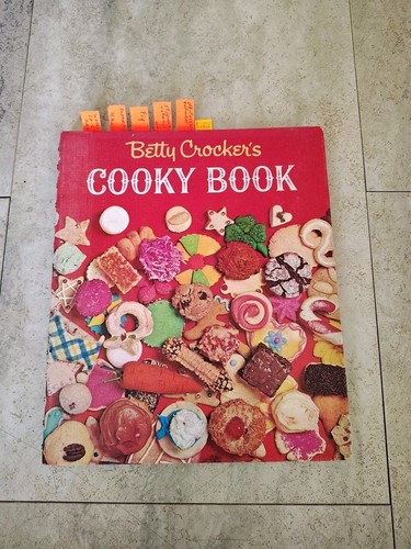 Vintage 1963 Betty Crocker's Cooky Book 1st Edition 5th Printing GOLDEN PRESS - Picture 7 of 8