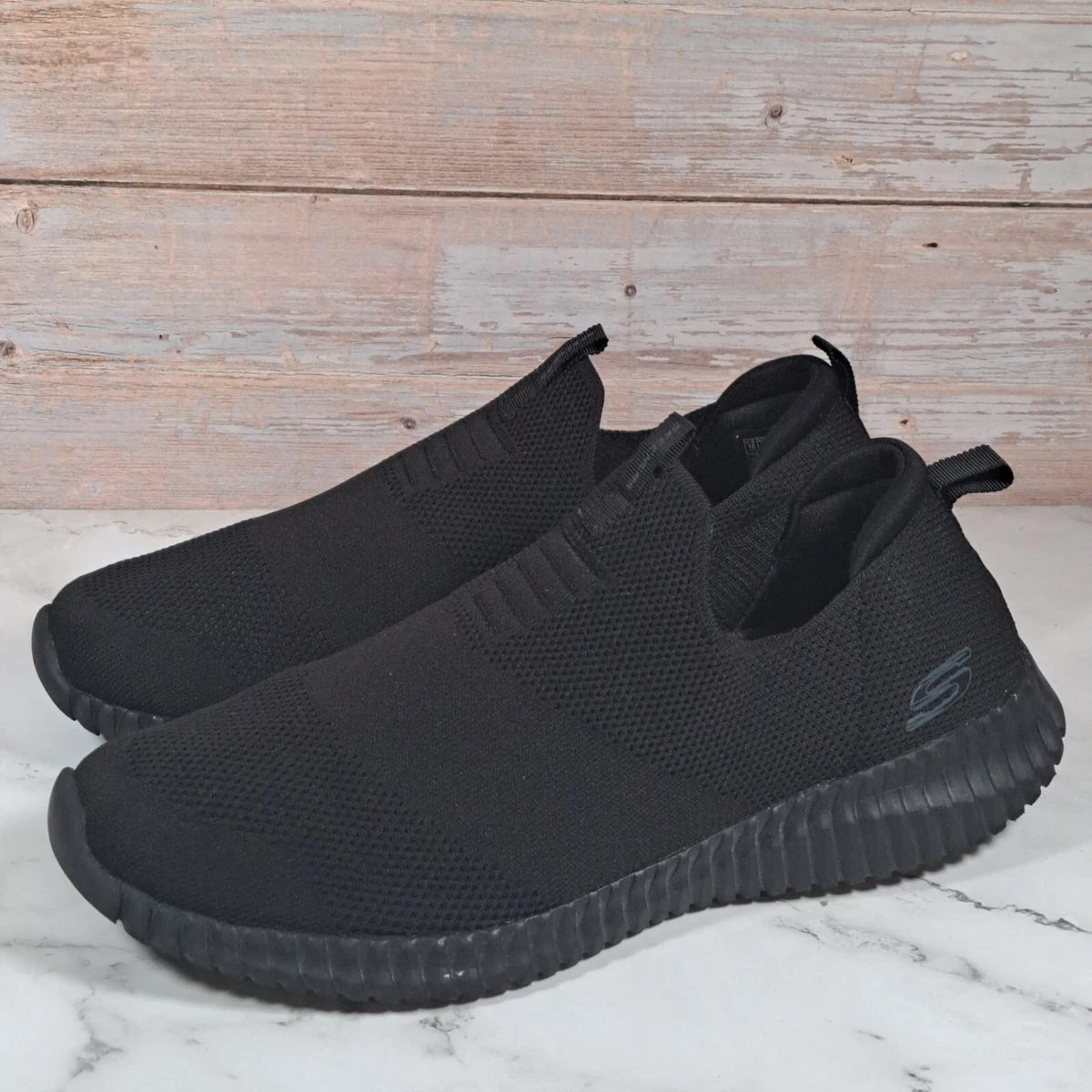 Black top skechers elite
