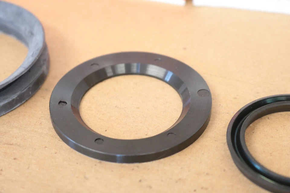 Kit de cojinete y sello de husillo Dodge W300 Dana 60 delantero 1975 a 1993 Foto 4 de 4