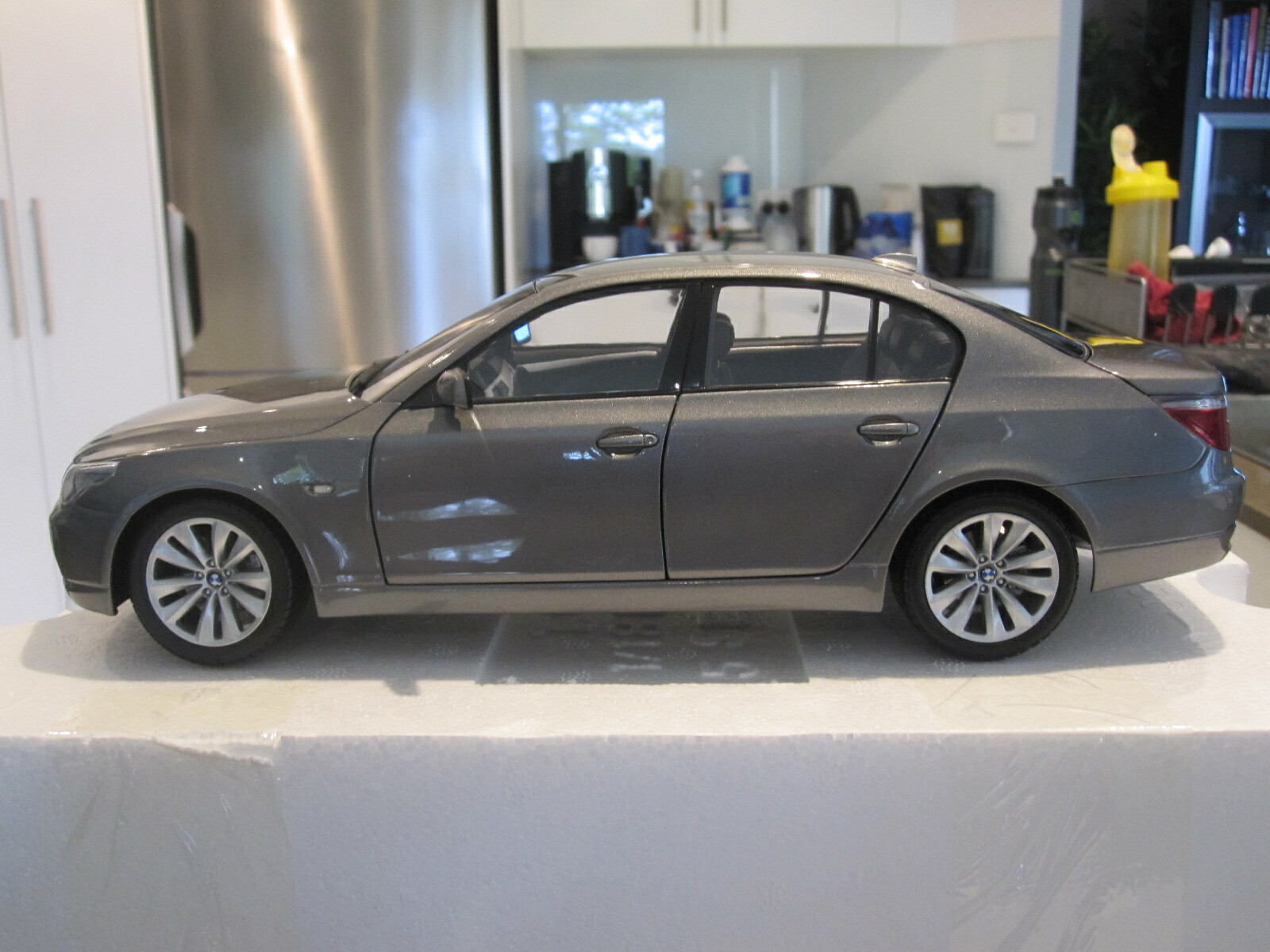 kyosho bmw e60