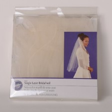 WILTON Rolled Edge Single Layer Bridal Veil, Ivory, 37" Long x 60" Wide