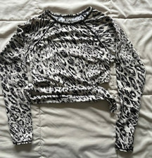 All Motion S Cropped Tie Back Swim Surf Rash Guard Top Long Sleeve Animal Print