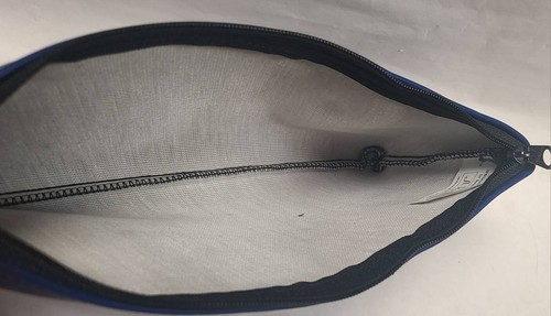 United Missouri Bank Zipper Bank Bag Blue - Picture 4 of 5