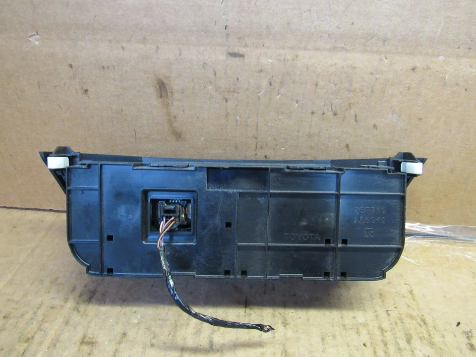 Оригинальный климат-контроль температуры тепла переменного тока для Toyota RAV4 2016 2017 2018 годов выпуска 559000R110 - Изображение 2 из 4