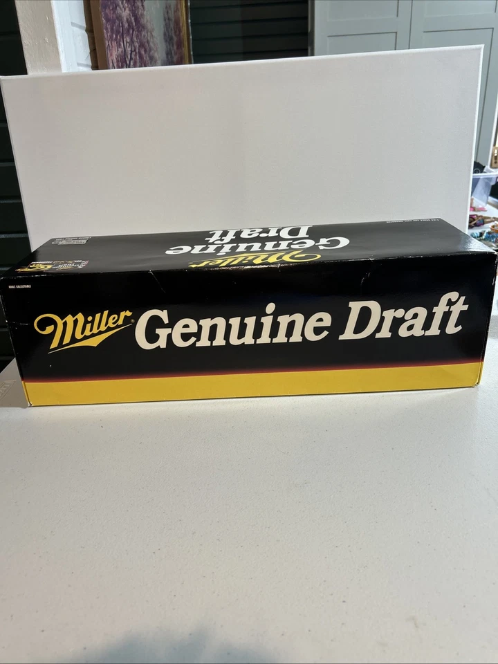 Miller Genuine Draft 1:24 Scale Too Fuel Dragster Limited Edition 1995 1 Of 6000 - Image 3 of 4