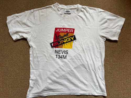 Hackett, Auckland Nuova Zelanda TShirt - AJ Hackett Bungy Jumper M maglietta bianca - uomo VINTAGE
