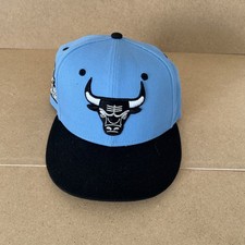 CHICAGO BULLS BASEBALL HAT-NEW ERA 9FIFTY SNAPBACK/ BLUE-BLACK /6X NBA CHAMPIONS