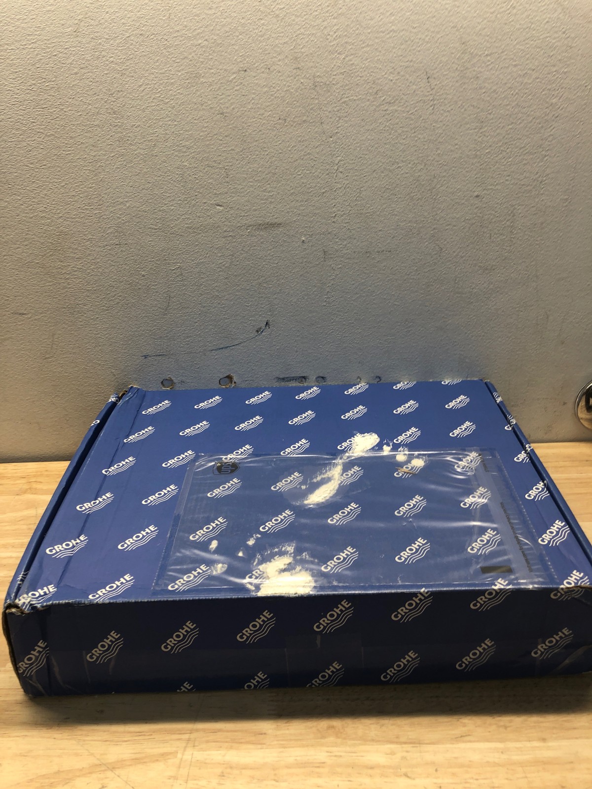 Grohe 20597000 Defined Faucet, Pop-Up Drain, SilkMove & EcoJoy - Chrome Finish