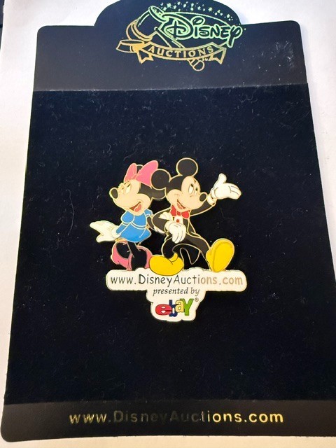 DISNEY AUCTIONS MICKEY AND MINNIE MOUSE PIN LE1000 Exclusive Presented by ebay