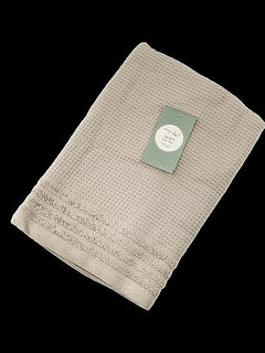 PREMIUM HANDTUCH / DUSCHTUCH IN DER FARBE TAUPE 70 X 140 CM SCHMUCKJAGD