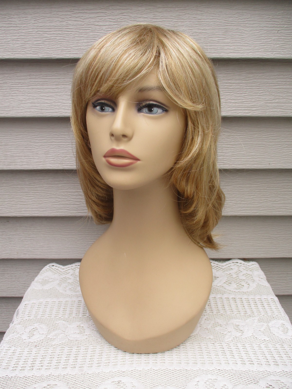 Jon Renau MYSTERY WIG Color BLONDE Mid Length Style MODIFIED BANGS Read
