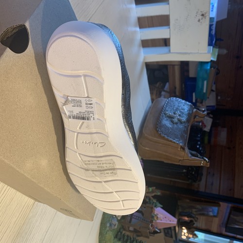 Clarks Sneakers| Collection Kayleigh Aster Sneakers| Women's Shoes Size 5.5 - Picture 5 of 5