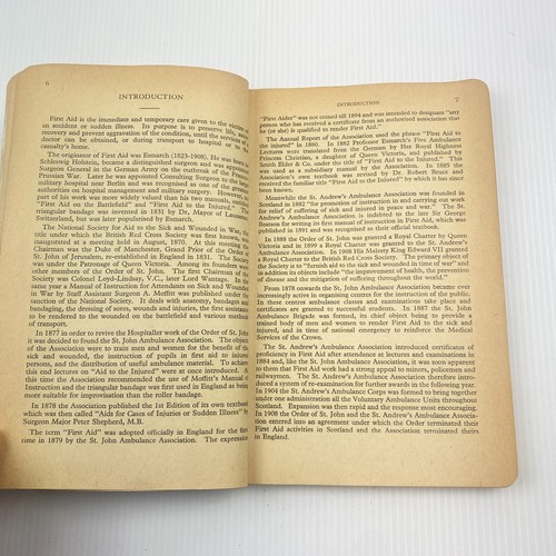 Vintage First Aid Manual St John/St Andrew's/ Red Cross/Ambulance 1958 1st Ed - Picture 12 of 20