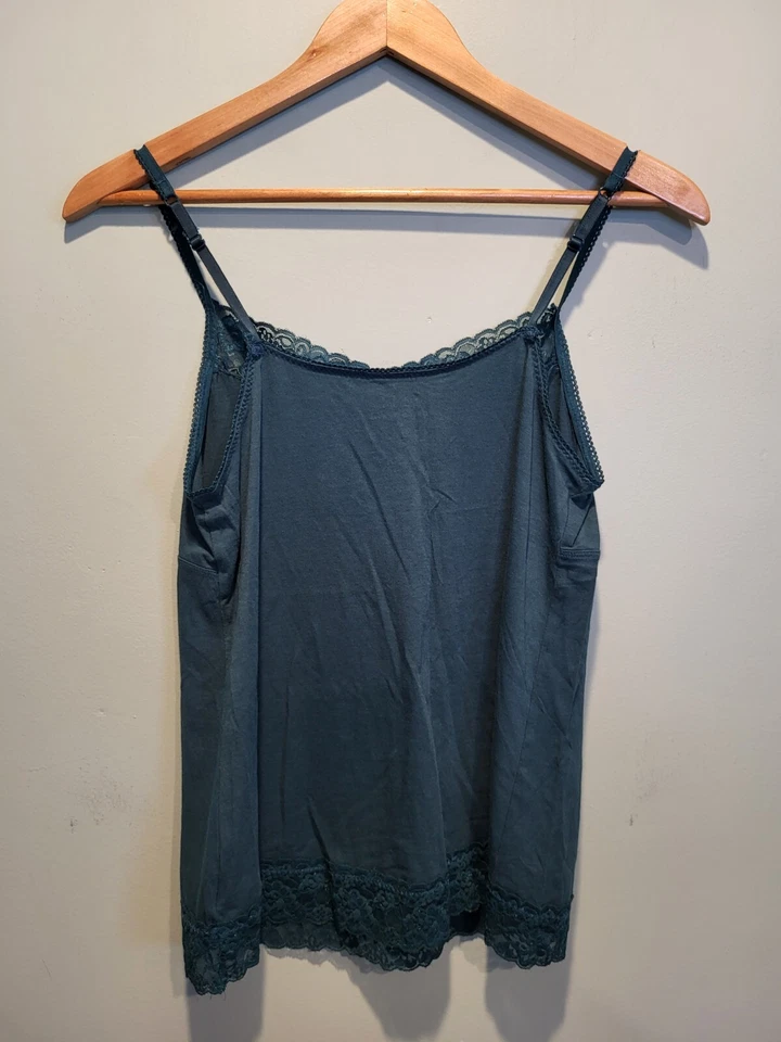 Camiseta sin mangas cami con ribete de encaje verde azulado talla M Elle Y2K Foto 4 de 4