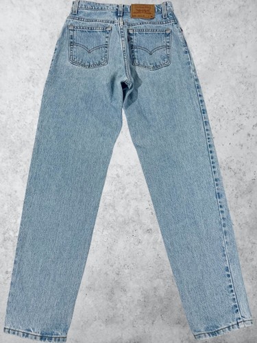 Levis 550 Vintage Girls Relaxed Fit Tapered Leg Jeans Size 7 Light Wash Denim - Picture 9 of 10