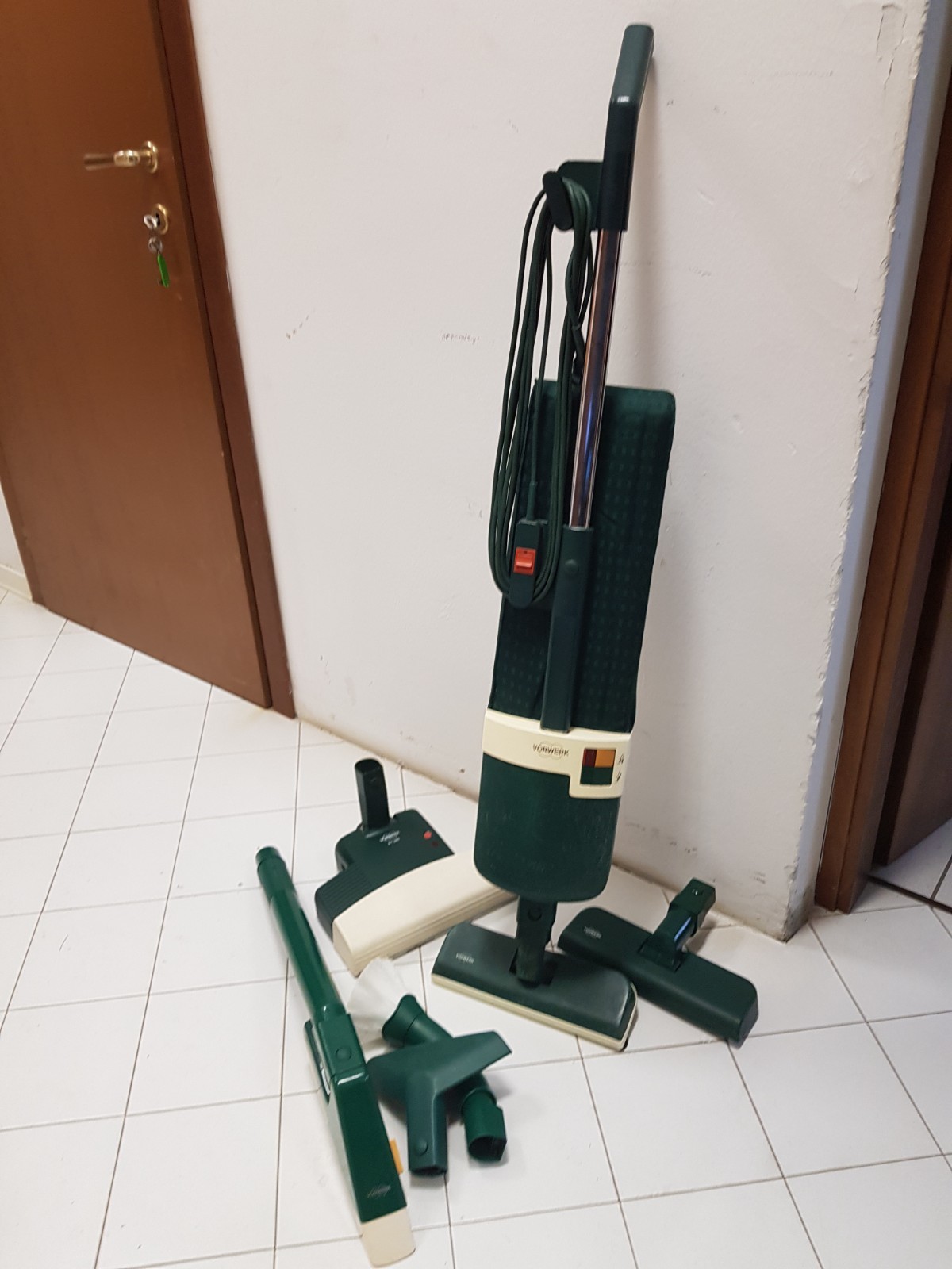 aspirapolvere folletto vk 120 con accessori